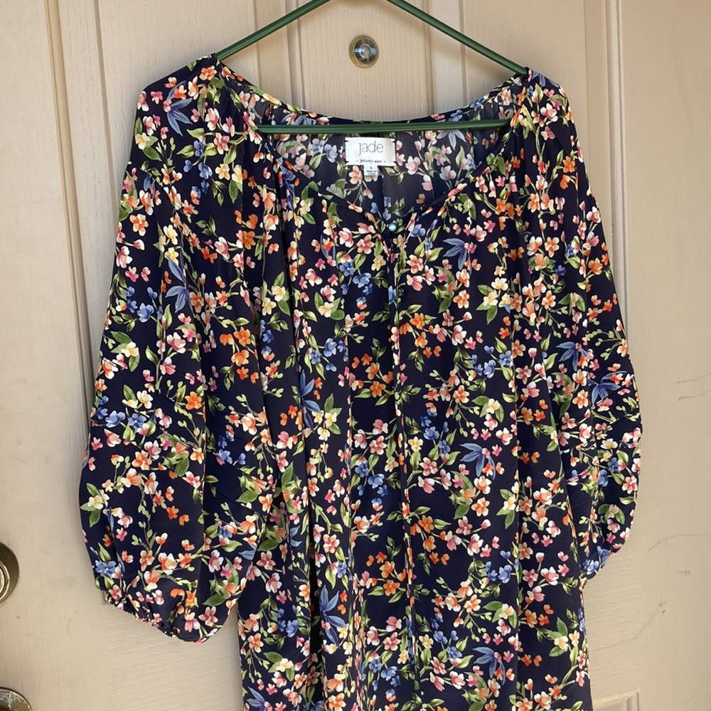 JADE, Johnny was Navy blue floral blouse size small